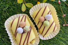 Yellow Fancy with Mini Eggs